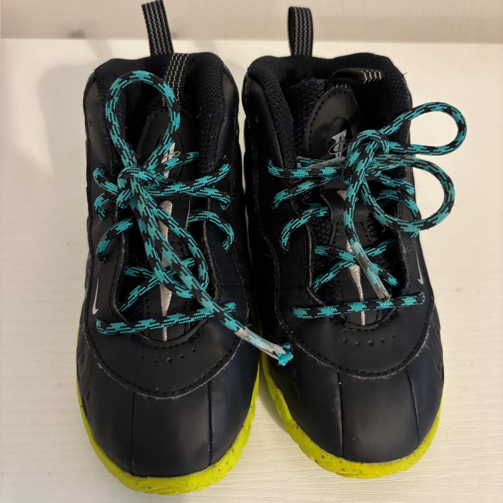Nike | Kids Black Sneakers with Teal Laces and Neon Yellow Soles | Size 9C - Picture 5 of 7
